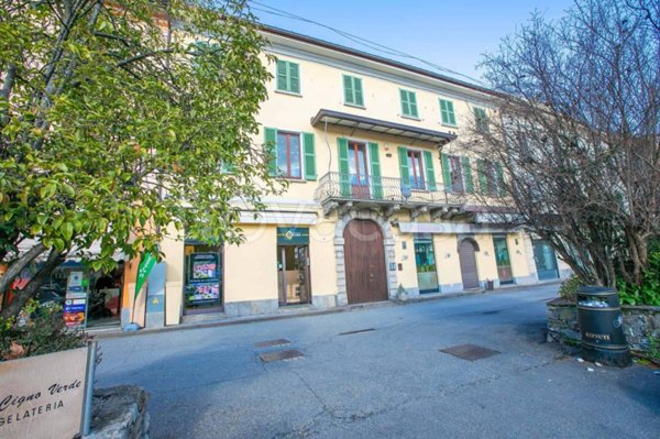 appartamento in affitto a Laveno-Mombello in zona Laveno