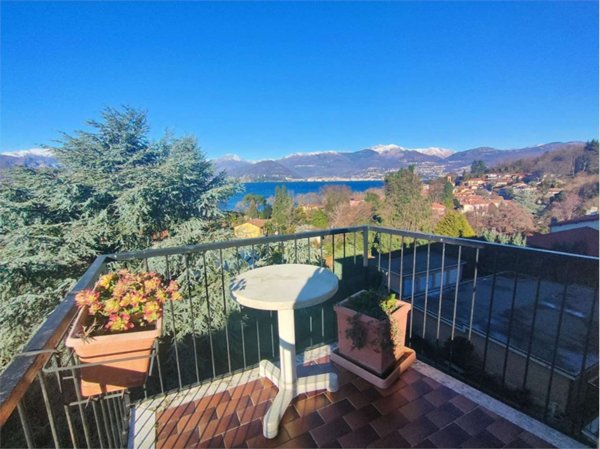 appartamento in affitto a Laveno-Mombello in zona Laveno
