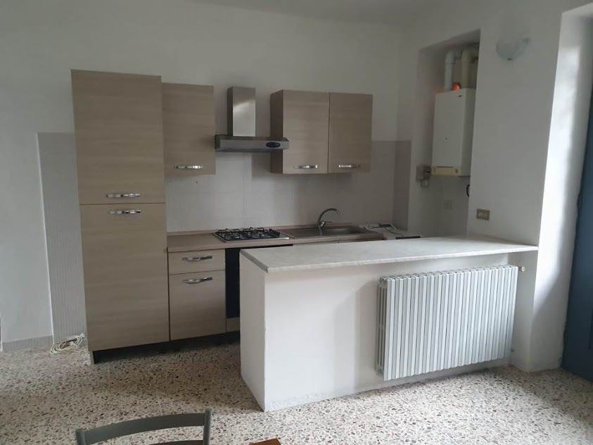 appartamento in affitto a Laveno-Mombello in zona Mombello