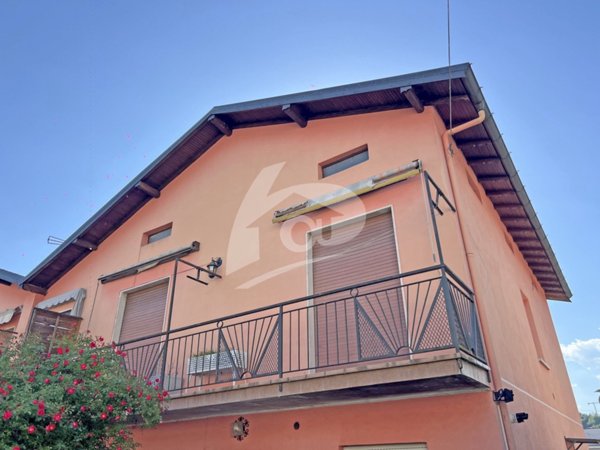 appartamento in affitto a Laveno-Mombello