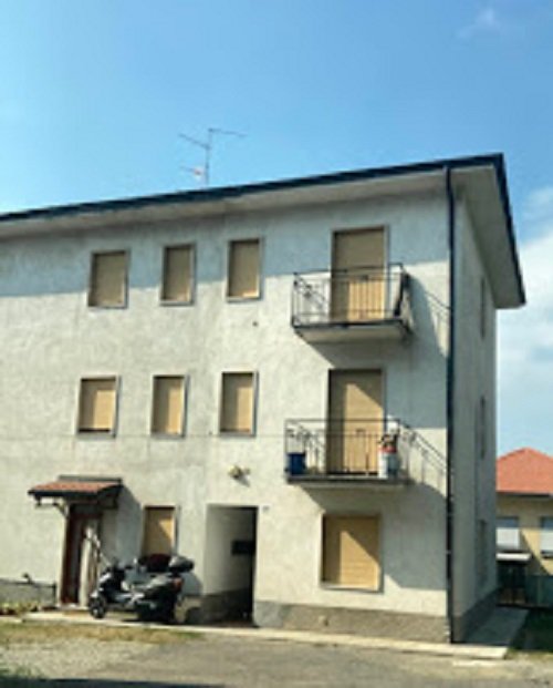appartamento in affitto a Laveno-Mombello in zona Rebolgiane