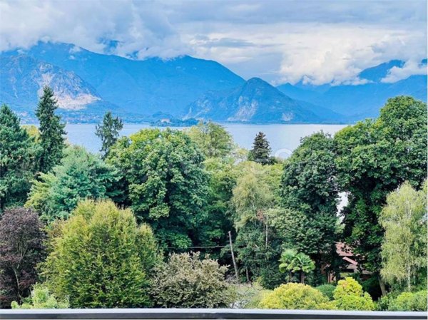 appartamento in affitto a Laveno-Mombello in zona Cerro
