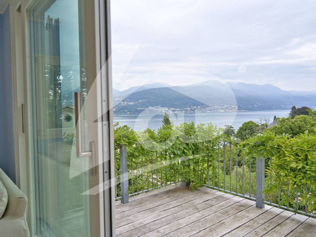 appartamento in affitto a Laveno-Mombello in zona Laveno