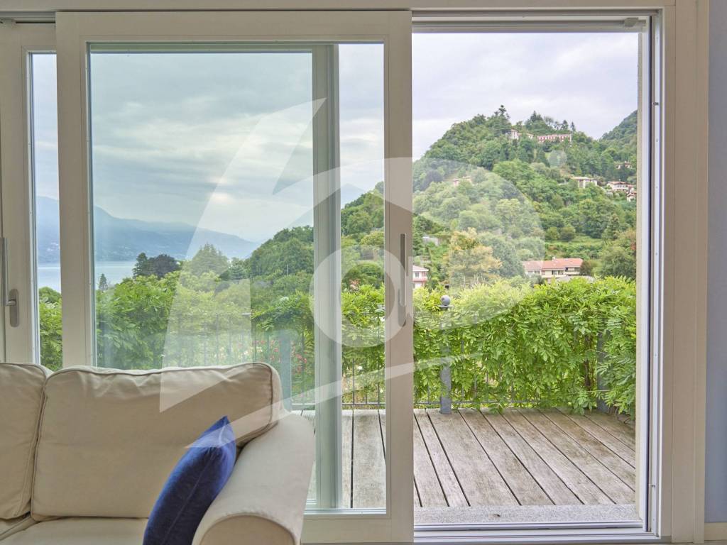 appartamento in affitto a Laveno-Mombello in zona Laveno