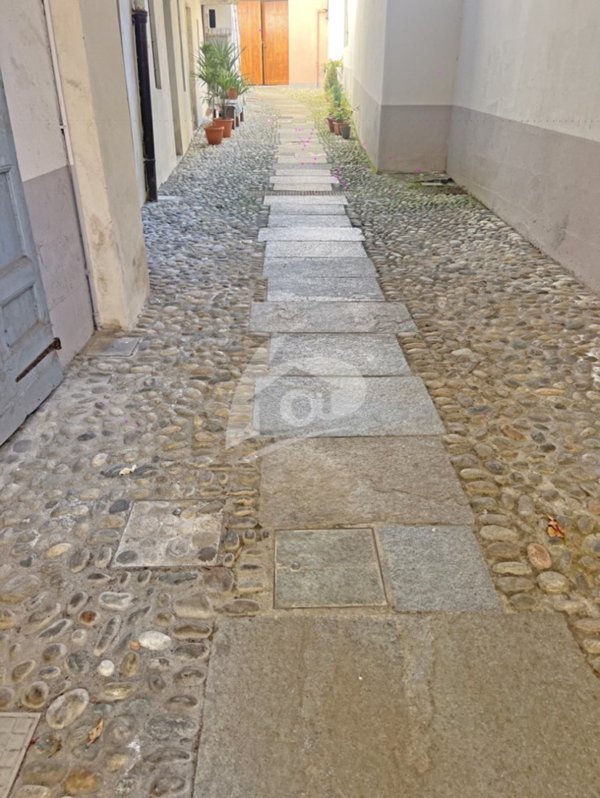 appartamento in affitto a Laveno-Mombello in zona Laveno