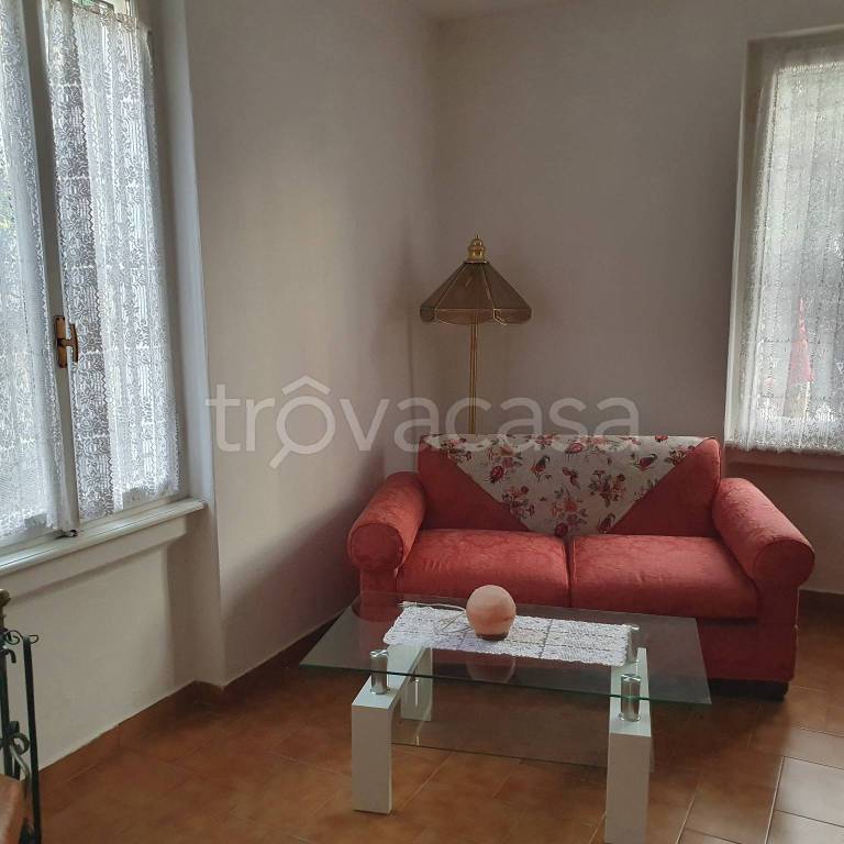appartamento in affitto a Laveno-Mombello in zona Cerro