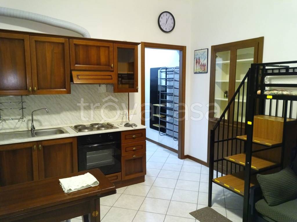 appartamento in affitto a Laveno-Mombello in zona Laveno