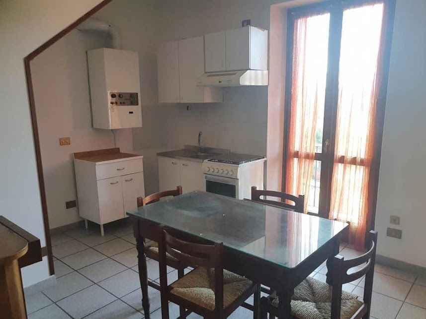 appartamento in affitto a Laveno-Mombello in zona Cerro