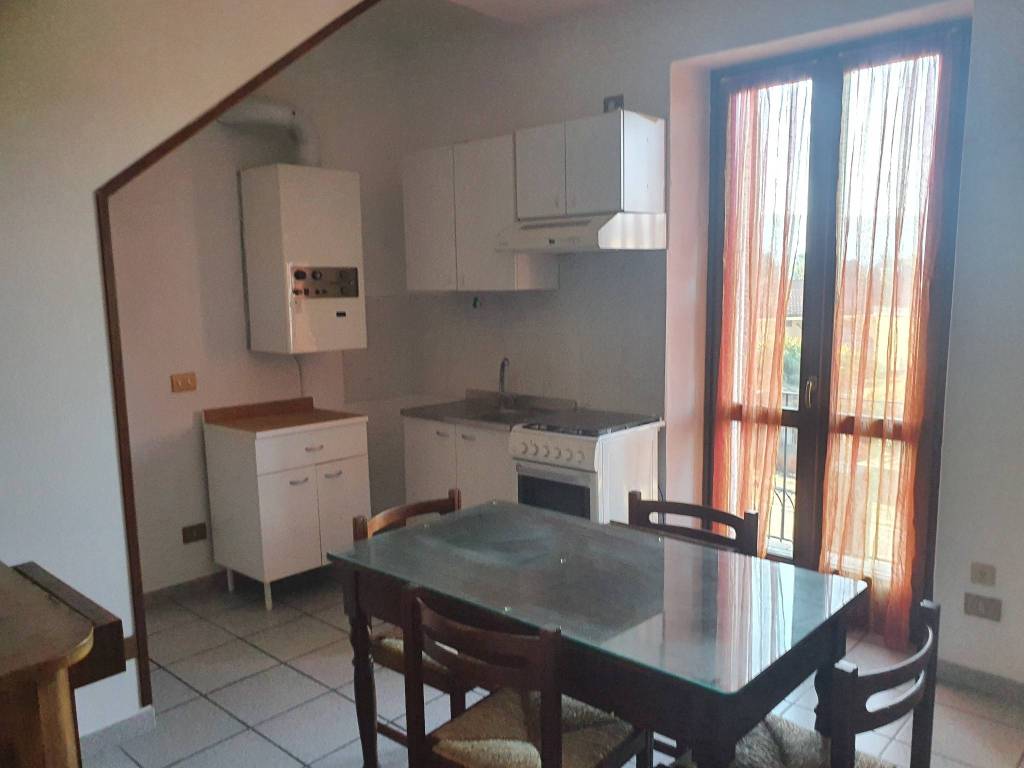 appartamento in affitto a Laveno-Mombello in zona Cerro