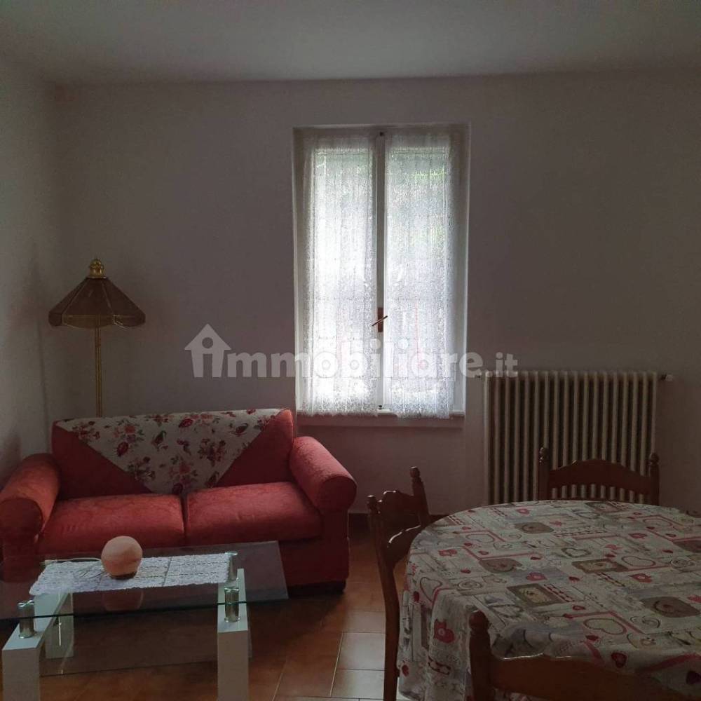 appartamento in affitto a Laveno-Mombello in zona Cerro