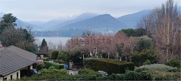appartamento in affitto a Laveno-Mombello in zona Cerro