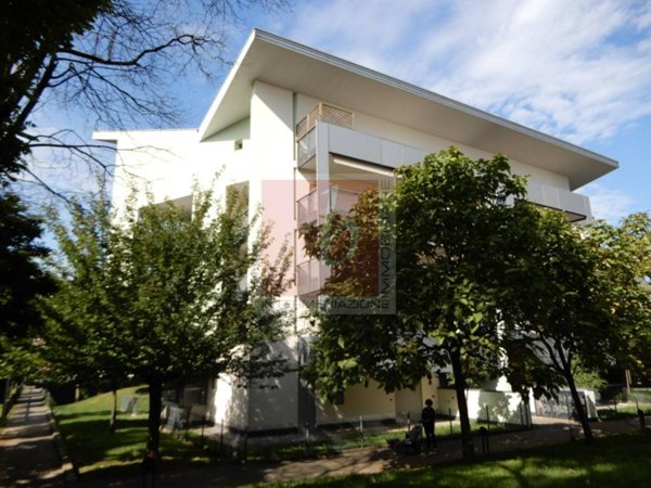 appartamento in affitto a Laveno-Mombello in zona Laveno