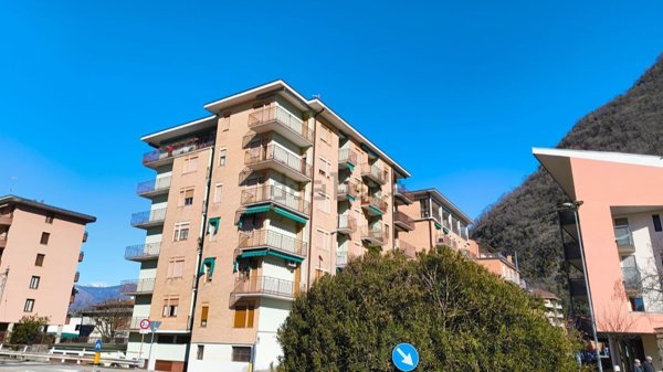 appartamento in affitto a Laveno-Mombello
