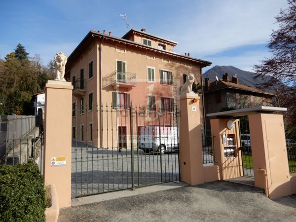 appartamento in affitto a Laveno-Mombello