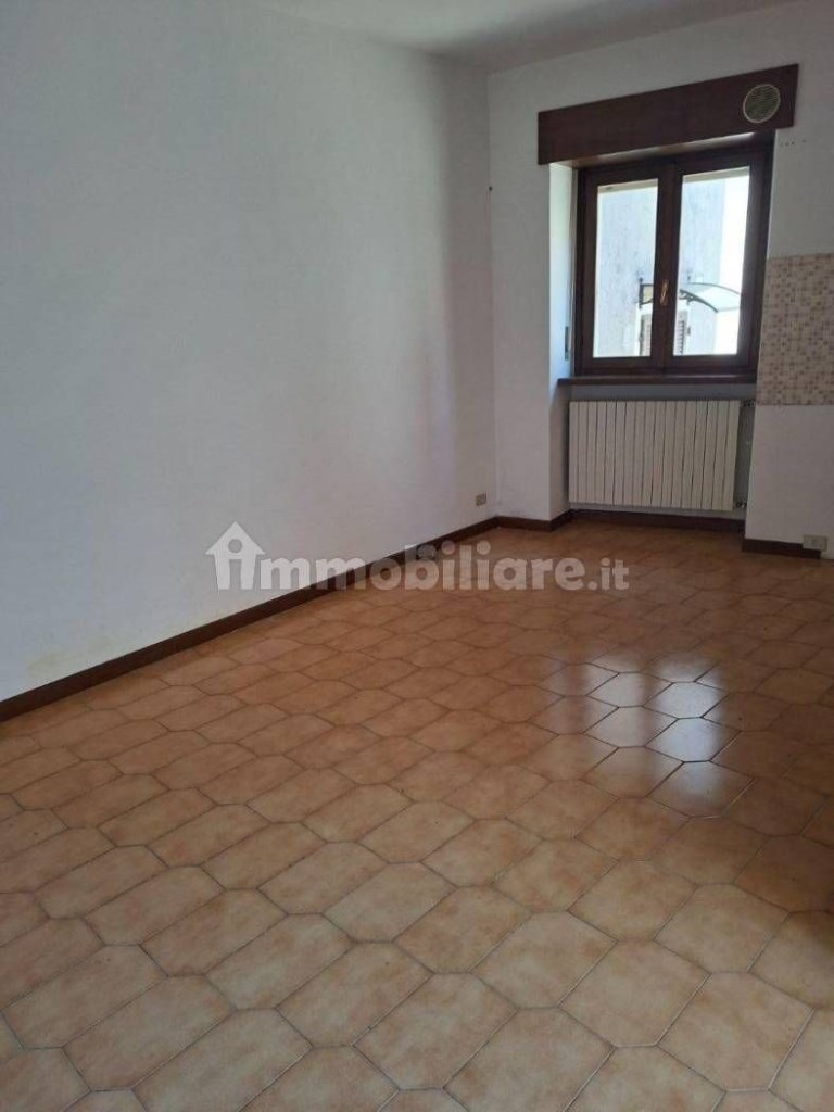 appartamento in affitto a Laveno-Mombello in zona Cerro