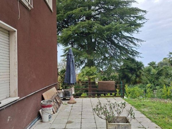 appartamento in affitto a Laveno-Mombello in zona Laveno