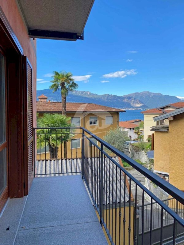 appartamento in affitto a Laveno-Mombello in zona Corte