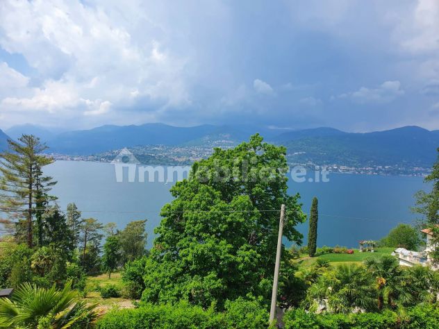 appartamento in affitto a Laveno-Mombello in zona Laveno