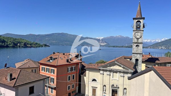 appartamento in affitto a Laveno-Mombello in zona Laveno