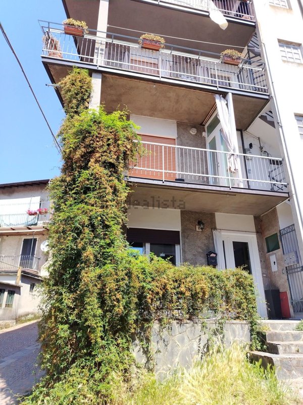 appartamento in affitto a Laveno-Mombello in zona Cerro