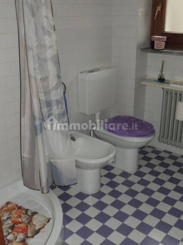 appartamento in affitto a Laveno-Mombello in zona Cerro