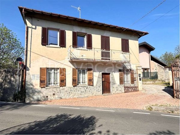 appartamento in affitto a Leggiuno