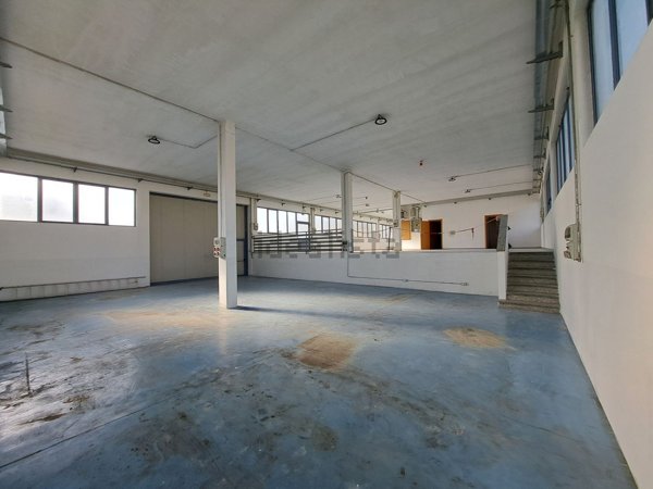 ufficio in affitto a Lonate Ceppino