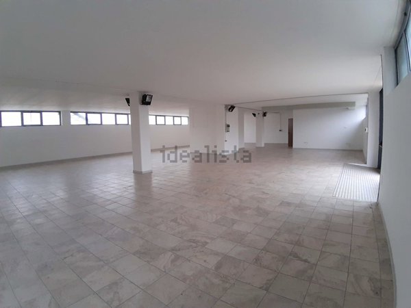 capannone in affitto a Lonate Ceppino