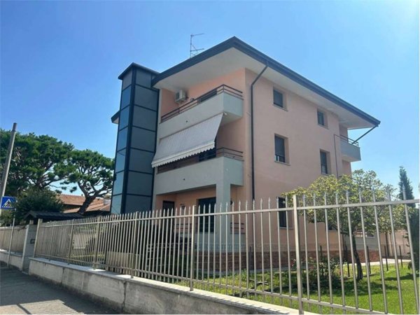 appartamento in affitto a Lonate Pozzolo