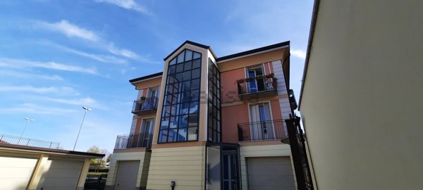 appartamento in affitto a Lonate Pozzolo