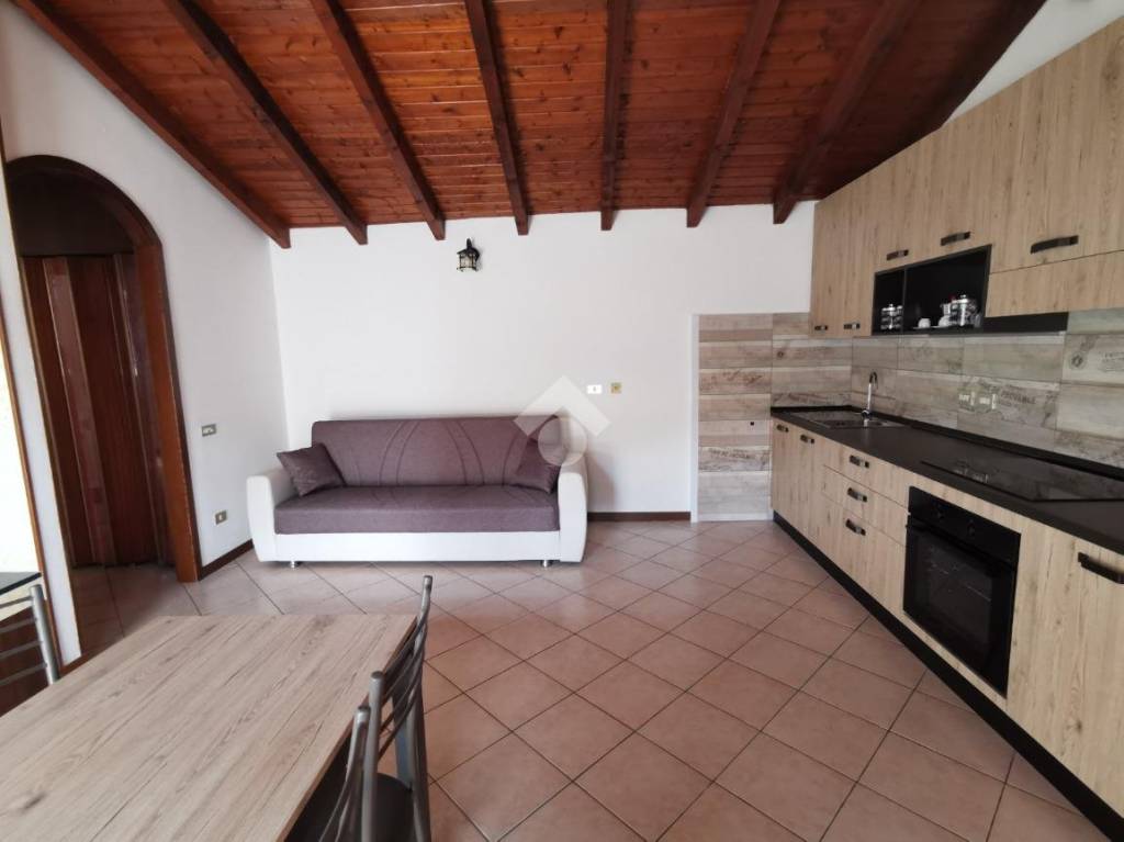 appartamento in affitto a Lonate Pozzolo