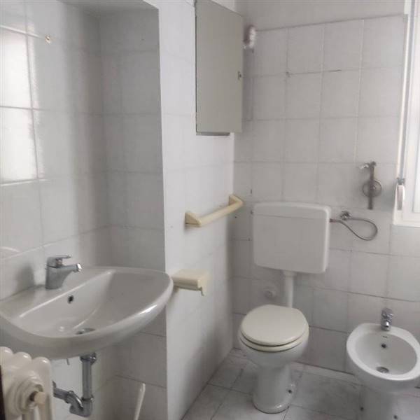 negozio in affitto a Luino