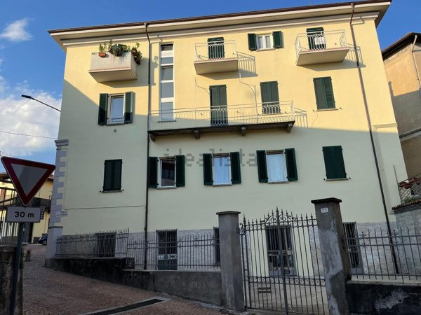 appartamento in affitto a Luino in zona San Pietro