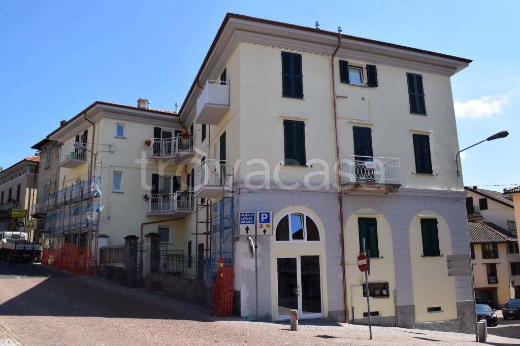 appartamento in affitto a Luino in zona San Pietro