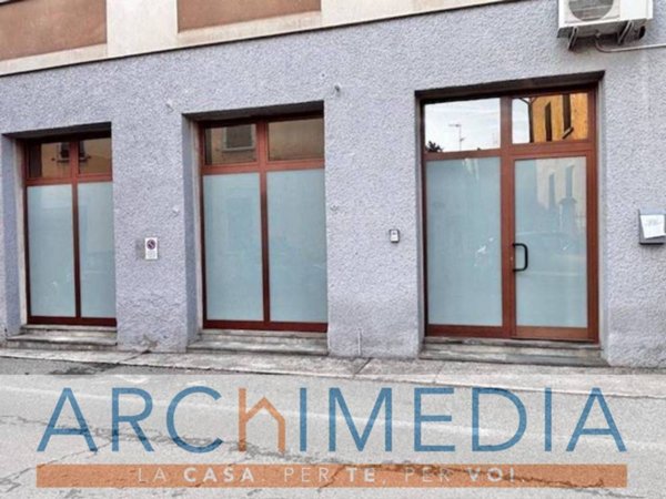 negozio in affitto a Malnate