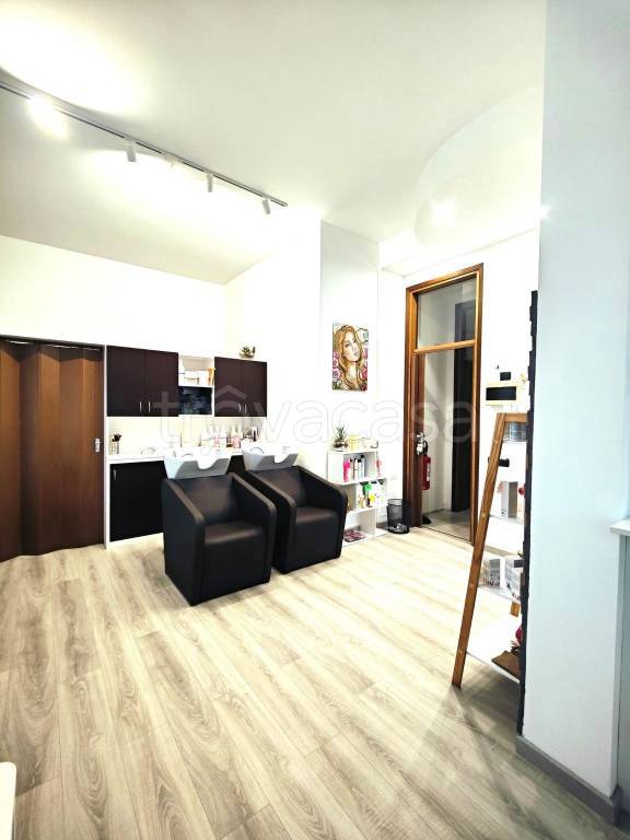 negozio in affitto a Malnate