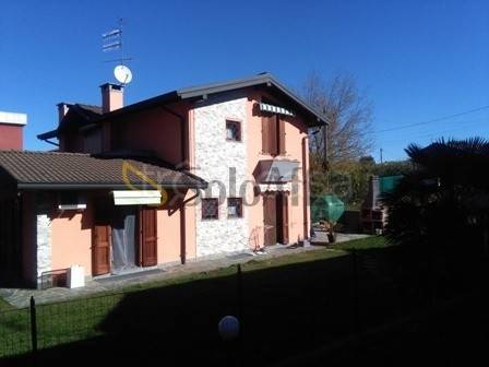 appartamento in affitto a Malnate