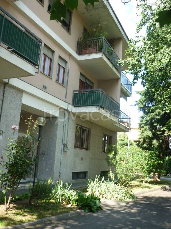 appartamento in affitto a Malnate