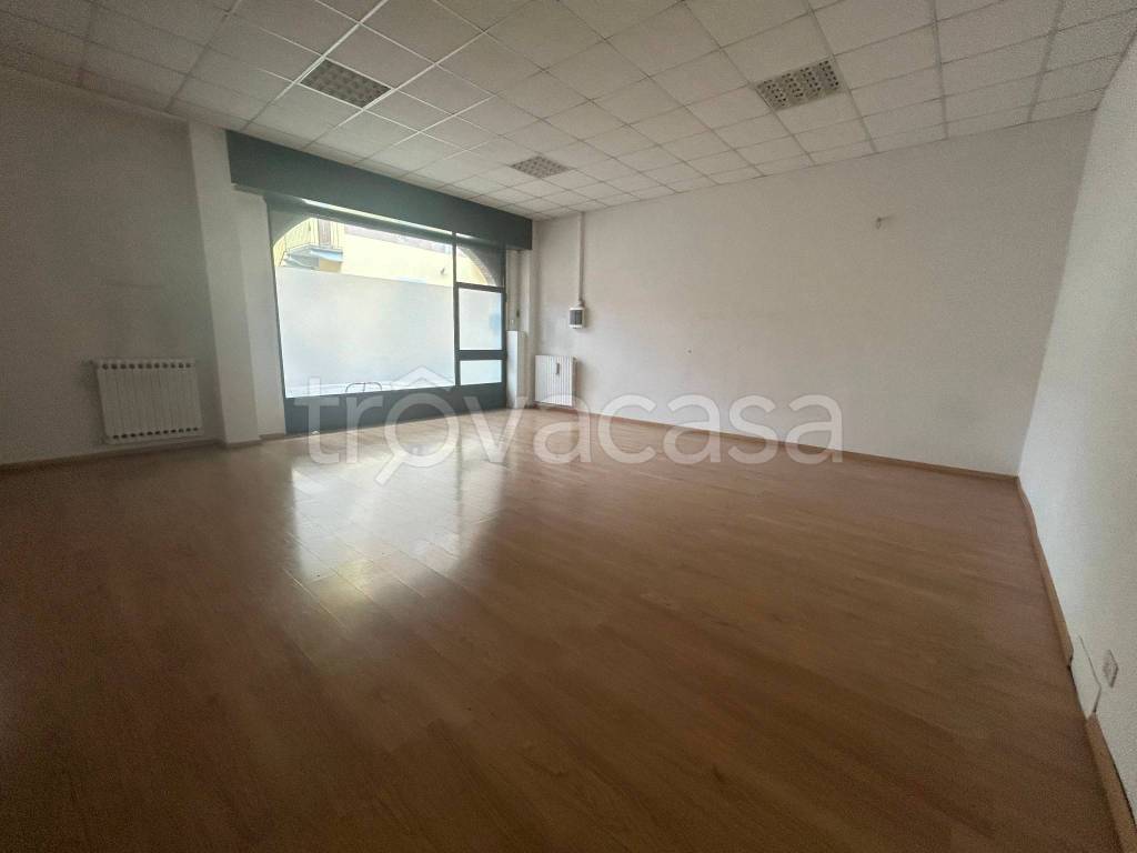 negozio in affitto a Malnate