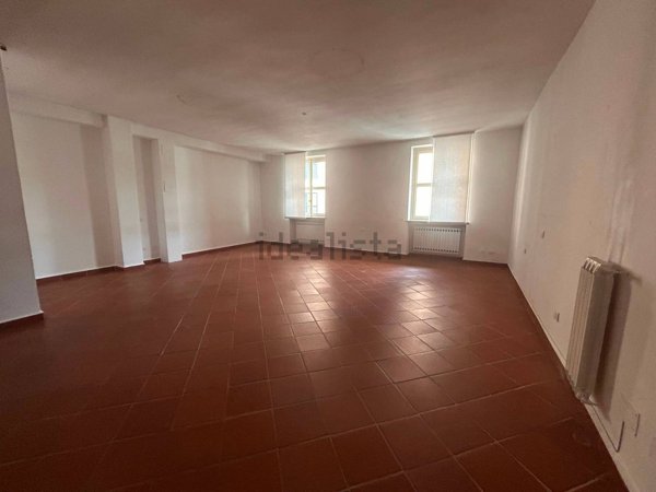 locale commerciale in affitto a Malnate