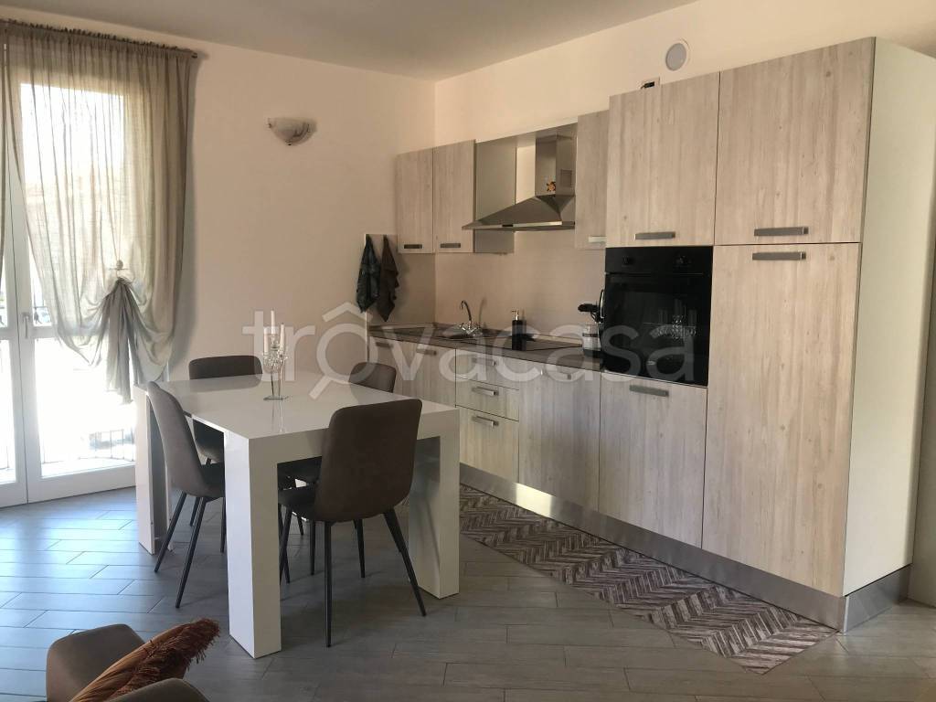 appartamento in affitto a Malnate