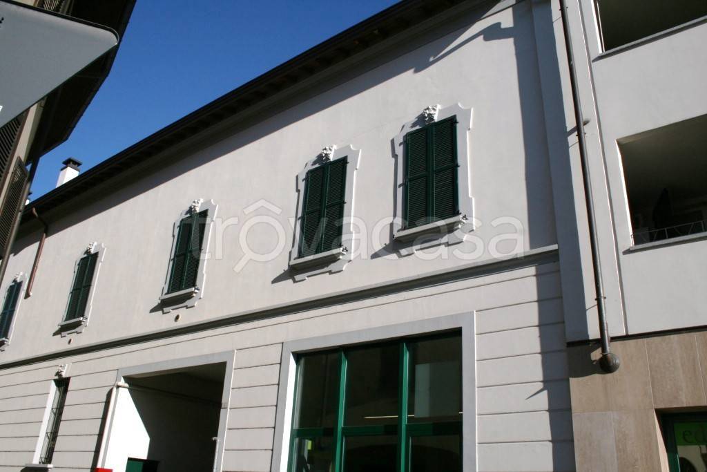 appartamento in affitto a Malnate