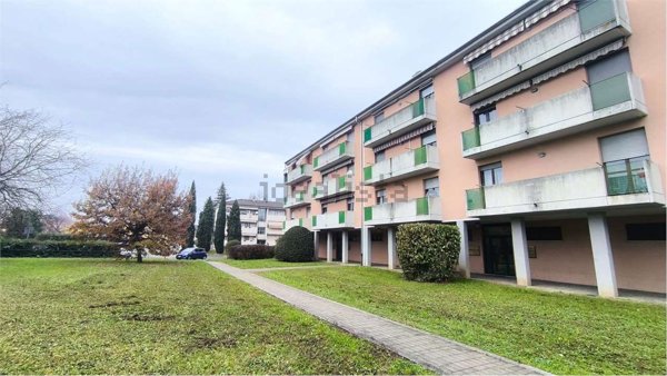 appartamento in affitto a Malnate in zona San Salvatore