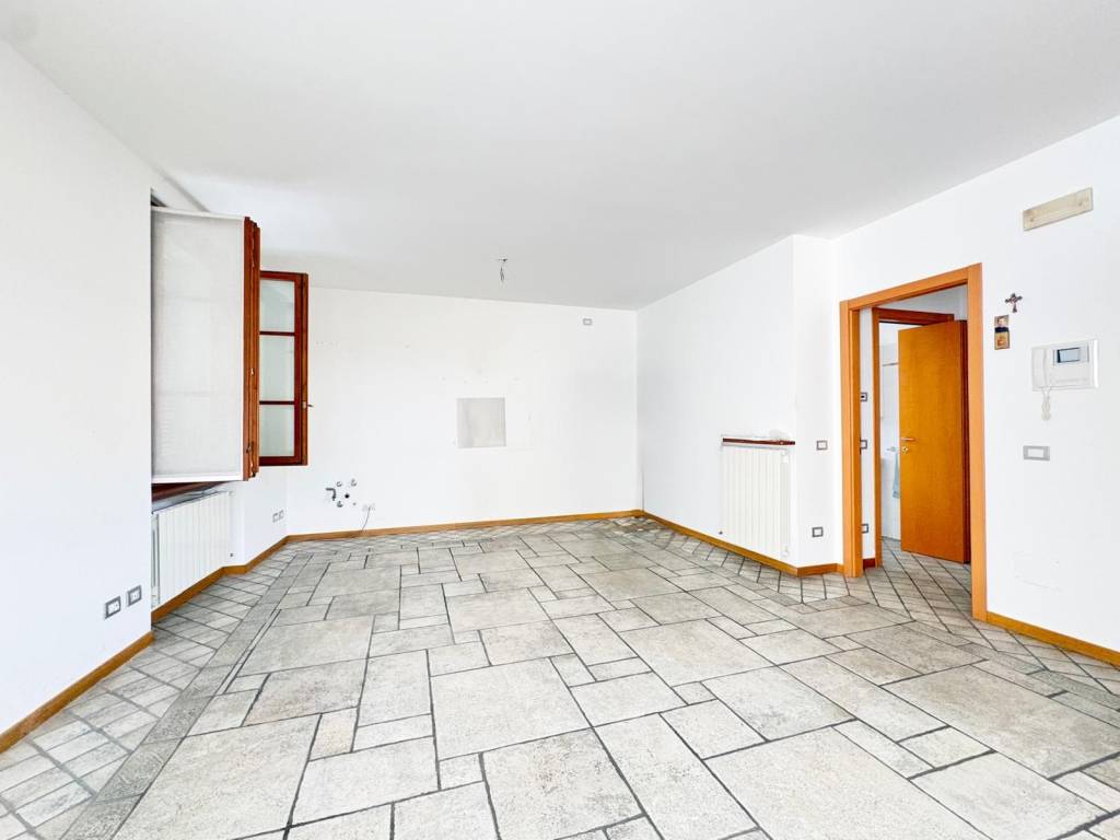 appartamento in affitto a Malnate