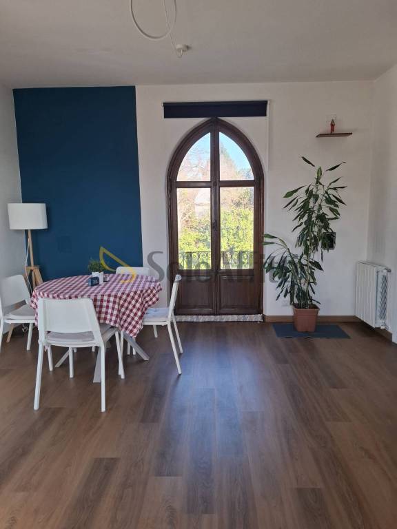 appartamento in affitto a Malnate