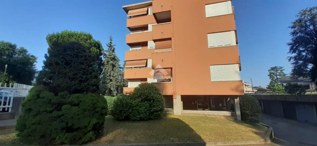 appartamento in affitto a Marnate