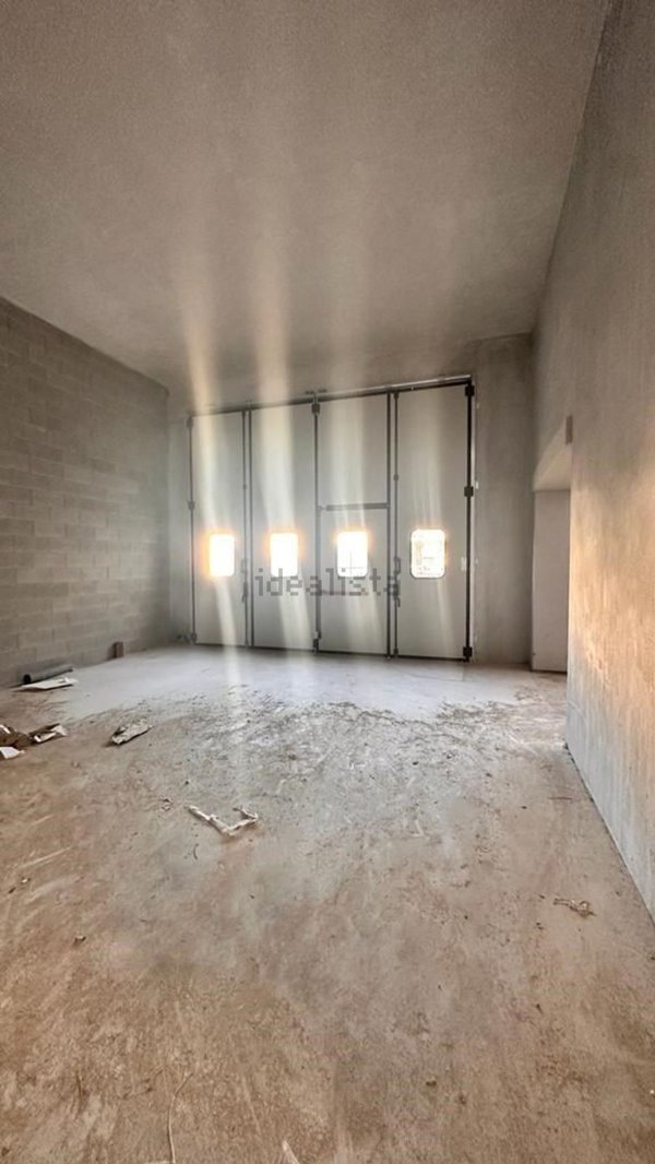 capannone in affitto a Marnate