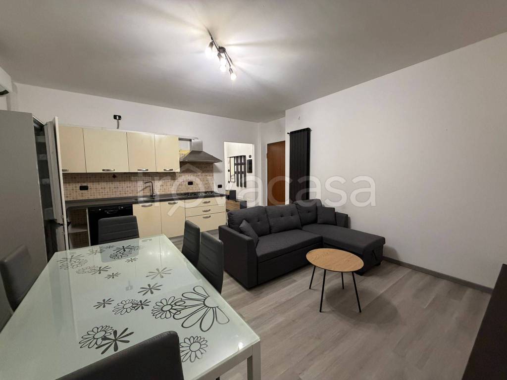 appartamento in affitto a Marnate