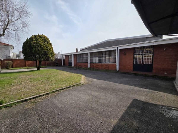 ufficio in affitto ad Olgiate Olona