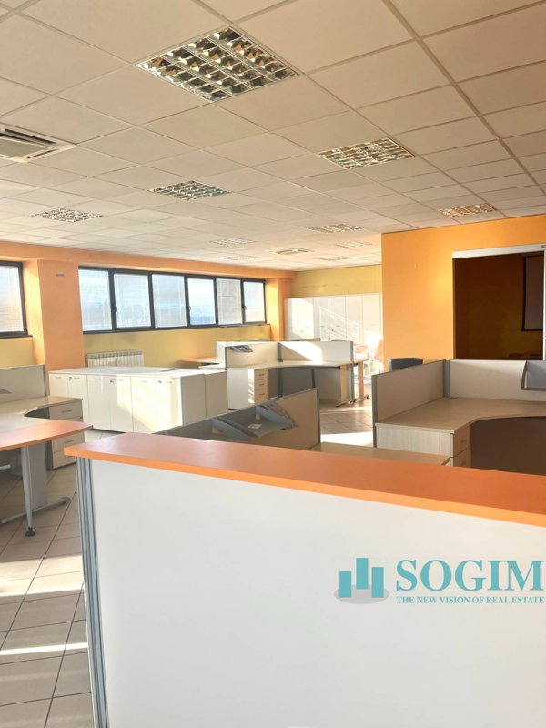 ufficio in affitto ad Origgio